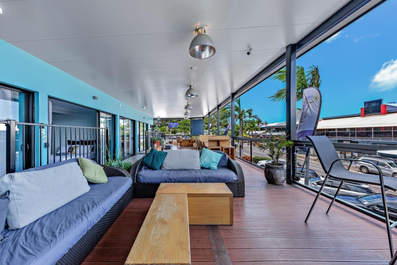 Airlie Sun & Sand Accommodation Studio #1 شاطئ إيرلي المظهر الخارجي الصورة