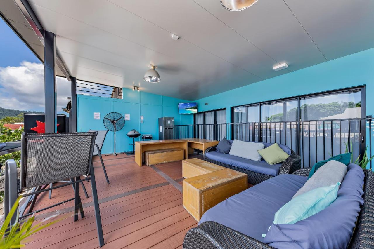 Airlie Sun & Sand Accommodation Studio #1 شاطئ إيرلي المظهر الخارجي الصورة